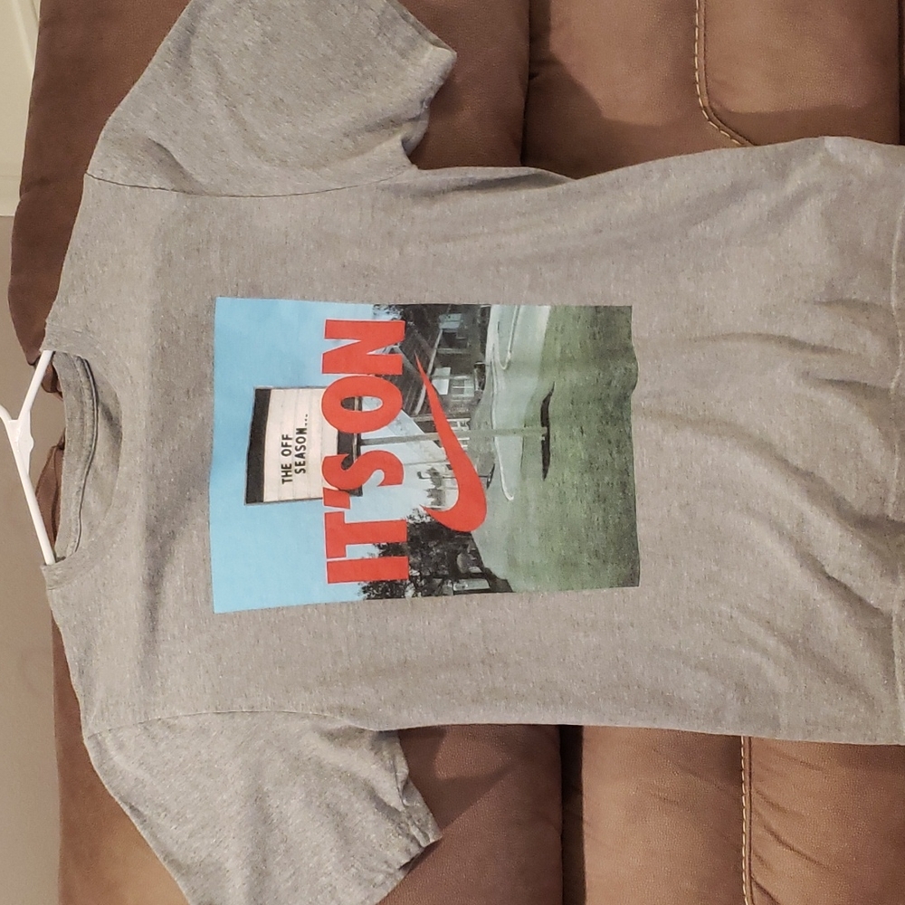 Nike Men's T-shirt